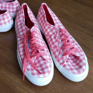 NWOB Adorable Superga sneakers size 9 1/2